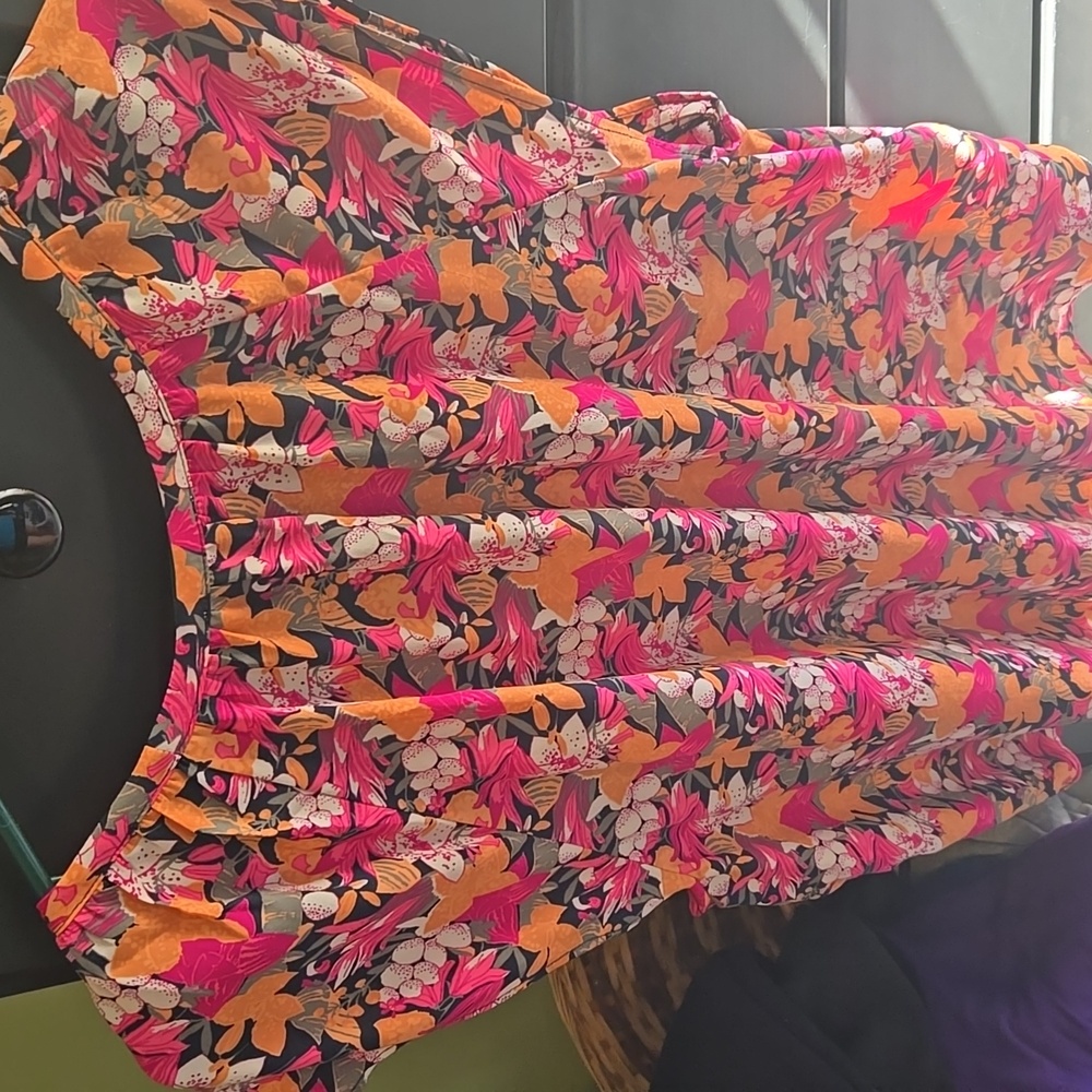 LOFT Floral Blouse - Pink, Orange, Black - Picture 4 of 4